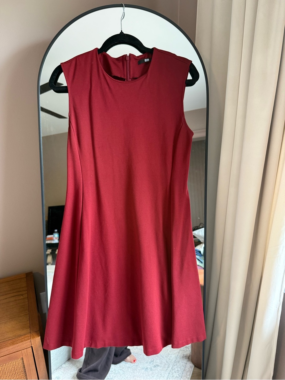 Uniqlo Sleeveless A-Line Dress Zip Back Size Medium